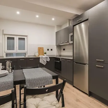 アパート Cantalojas By Staynnapartments